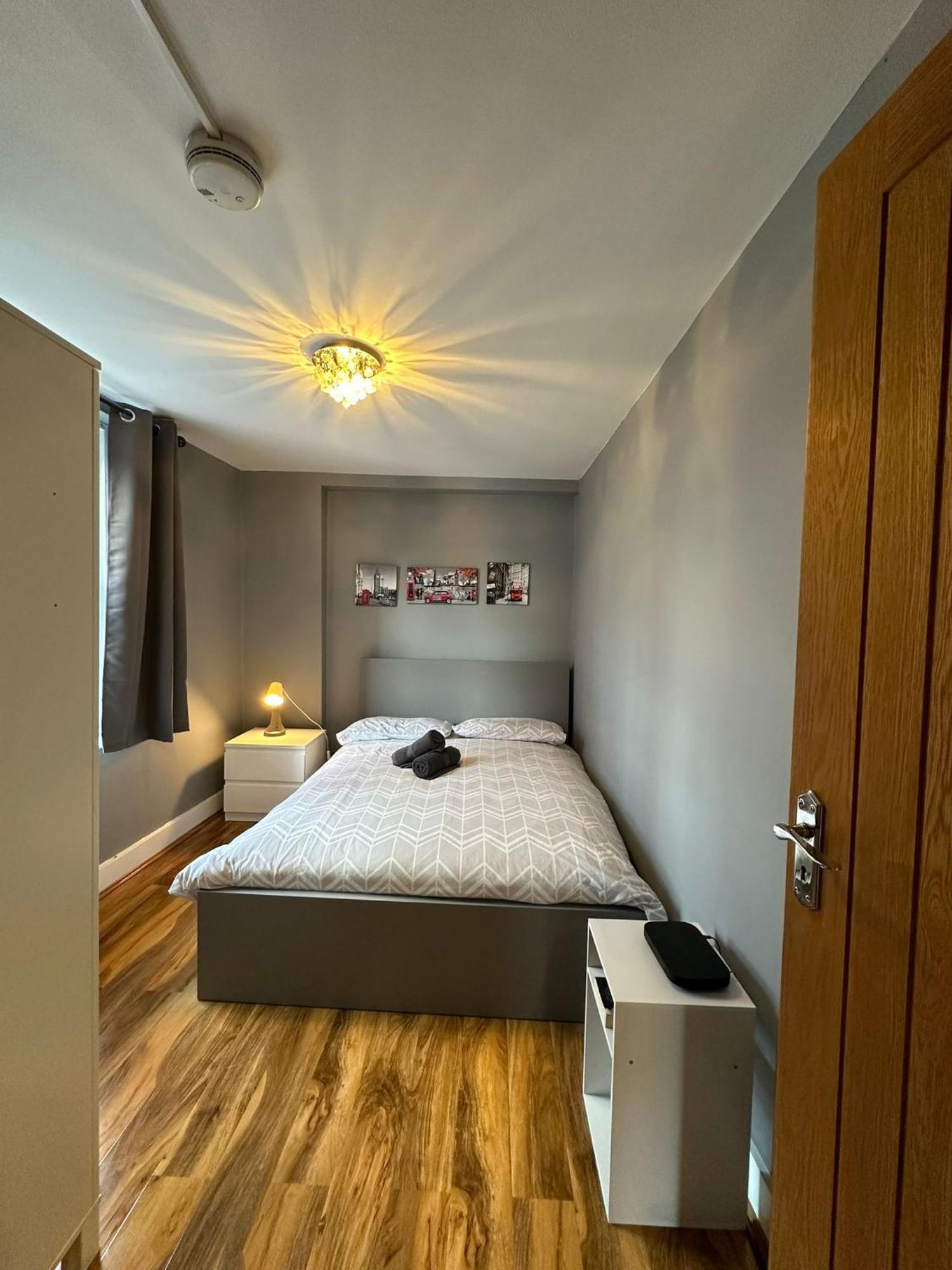 Lovely 2 Bedrooms Apartment لندن المظهر الخارجي الصورة